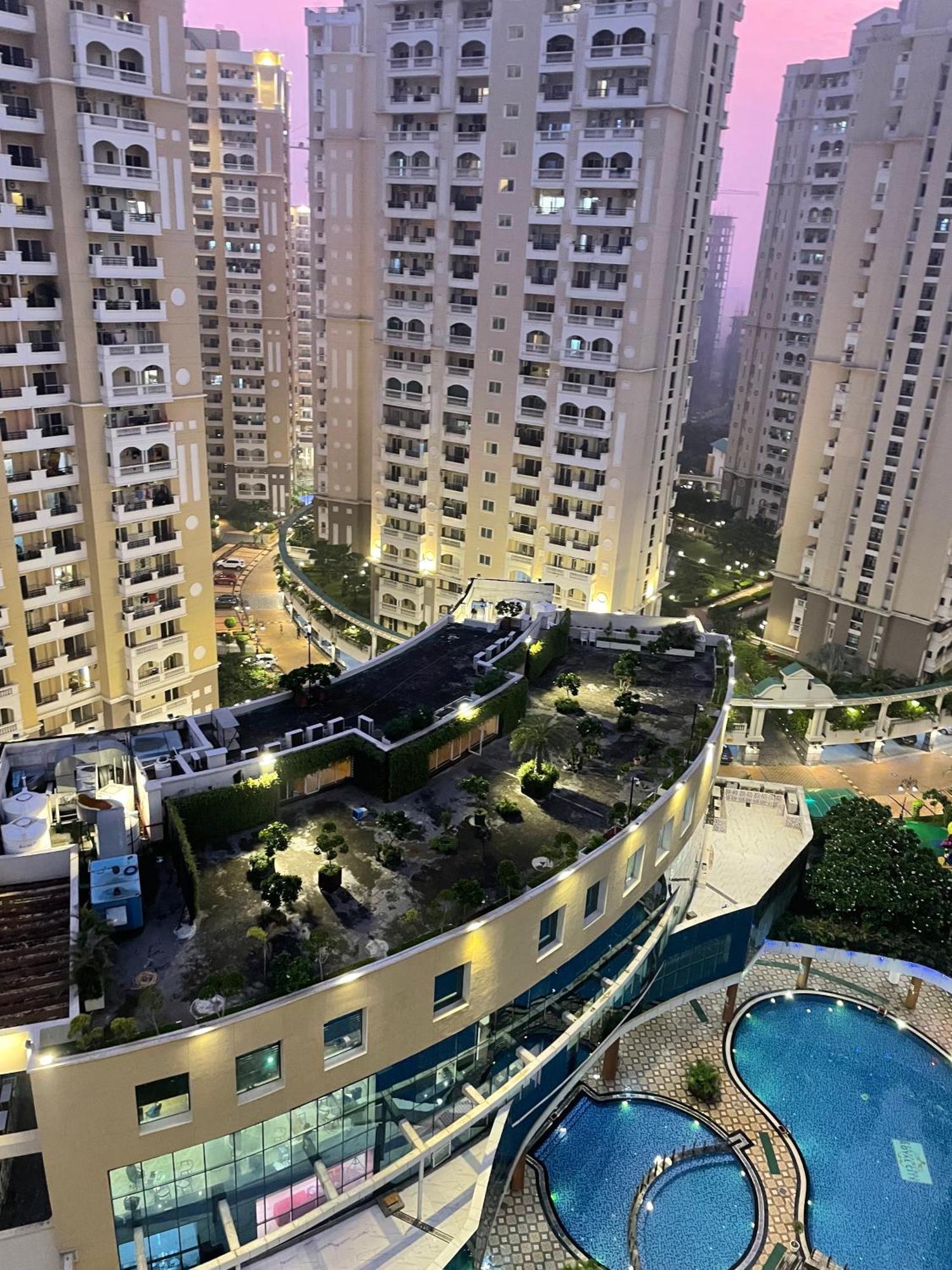 Prostay Studio Prc Greater Noida Exterior foto